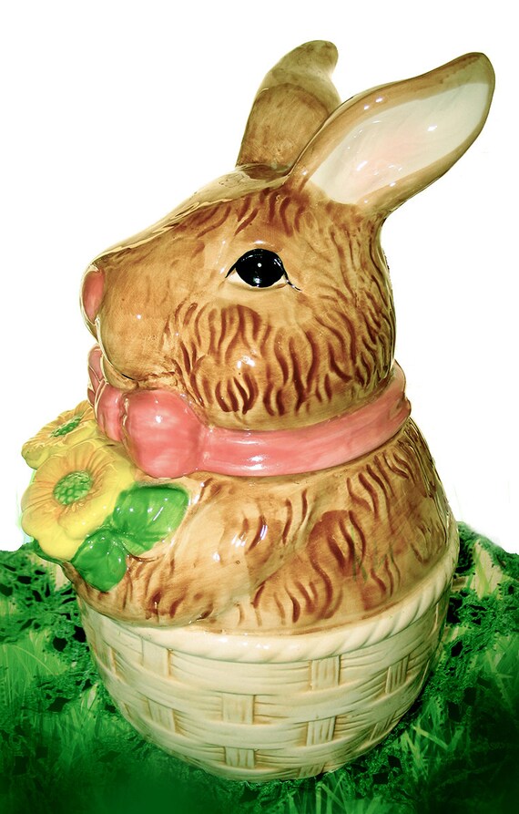 Cookie Jar Cracker Barrel Basket Bunny
