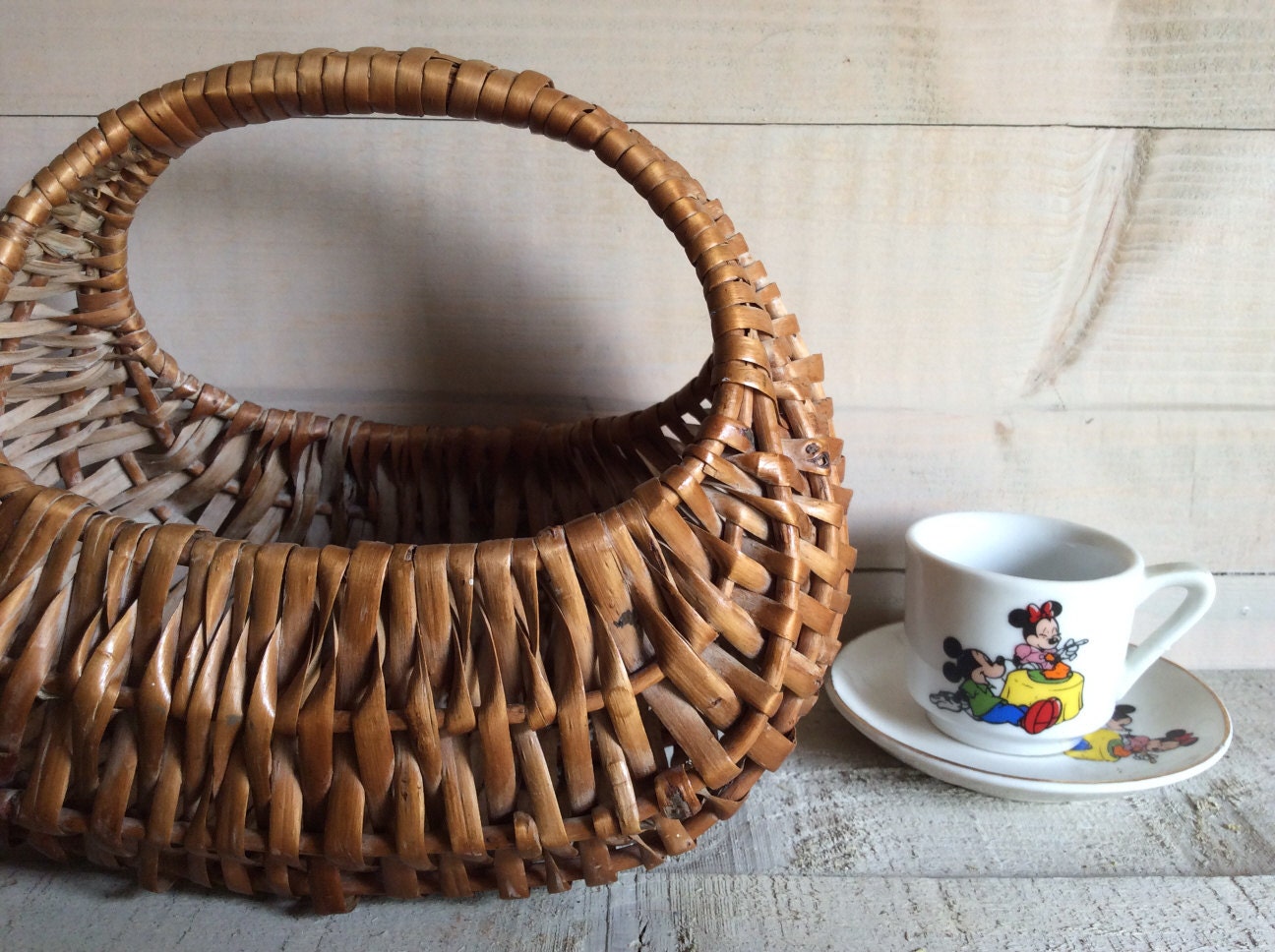CHILD'S GONDOLA BASKET Vintage Children's Wicker