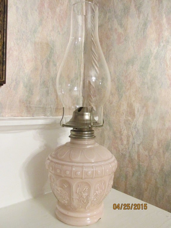 Vintage Kaadan Ltd 1988 Dusty Rose Glass Oil Lamp by Candiscottage
