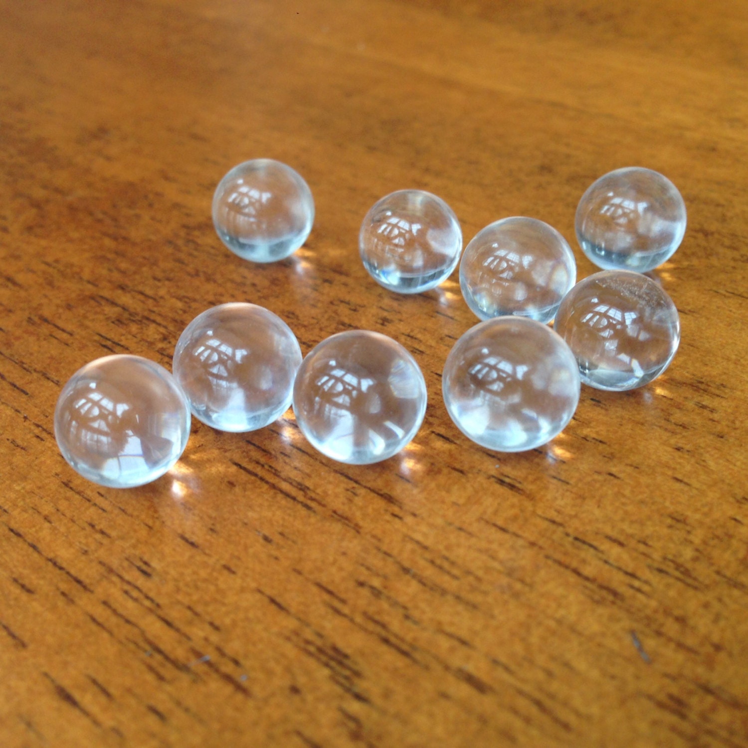 Round Spheres That Clear