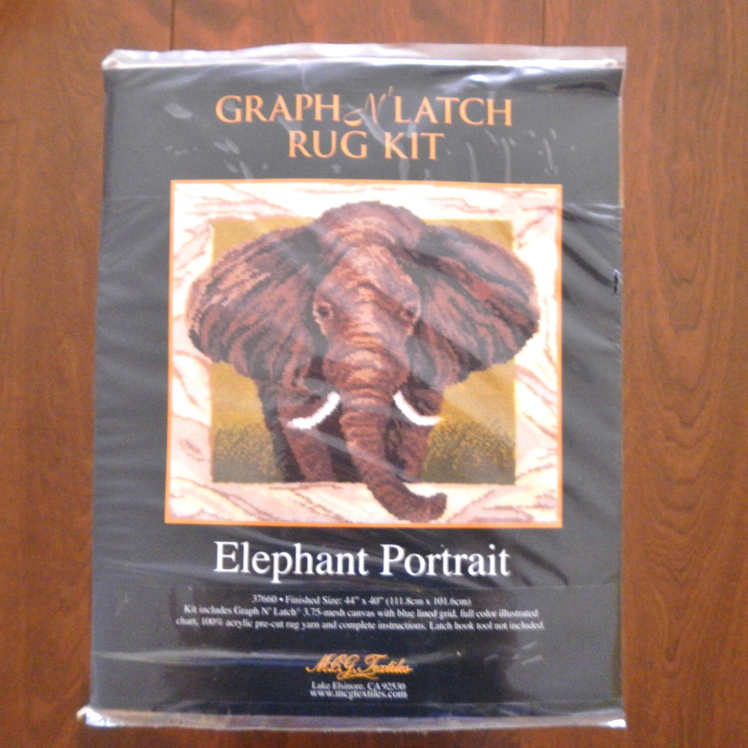 MCG Textiles 37660 Elephant Portrait Latch Hook Kit