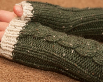 Forest Green Twisted Fingerless Gloves