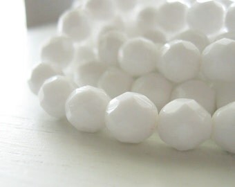 25 Opaque White Faceted Rounds 8mm - Czech Glass Beads