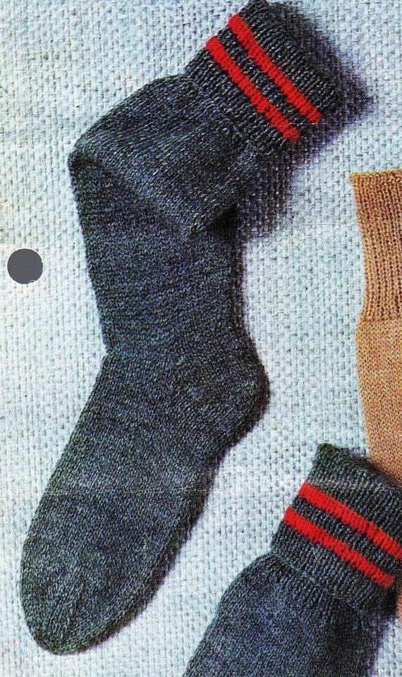 Sock Pattern / 4 Ply Socks in three styles / three sizes ...