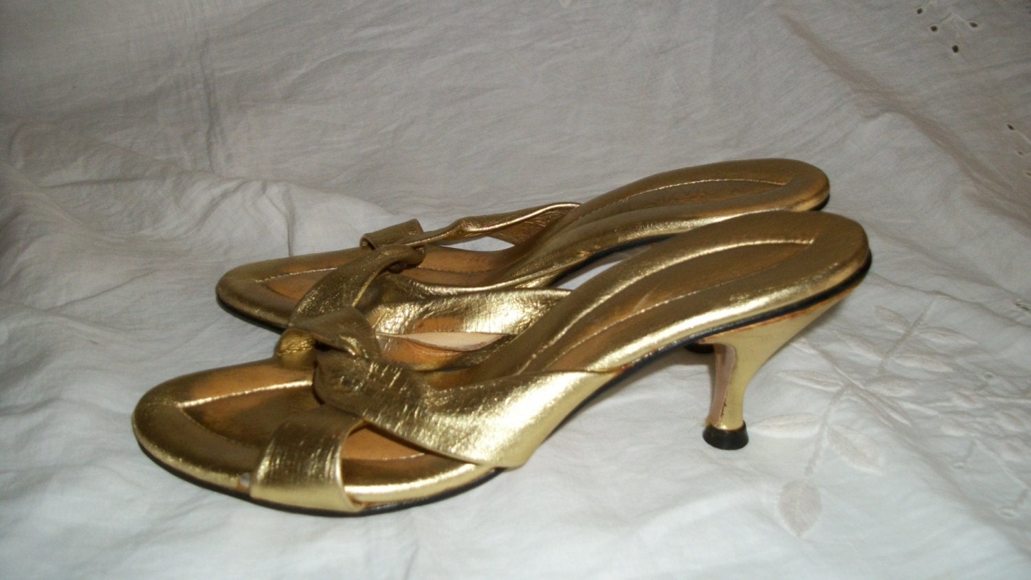 1950s Gold Leather Mule Skinny Heels Glamour Shoes Size 6.5-7