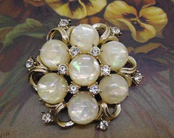 Signed CORO Glitter Moonglow Cabochon Brooch MM24