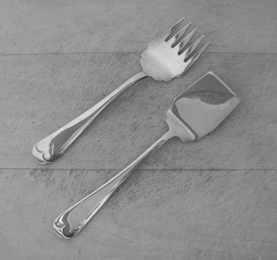 CAKE SERVING SET Silver Plate 5 Prong Fork and by OnceUpnTym
