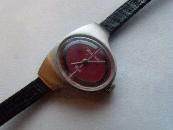 Ladies Watch Dior Bulova 17J 1972 MOD Red Dial Asymmetrical