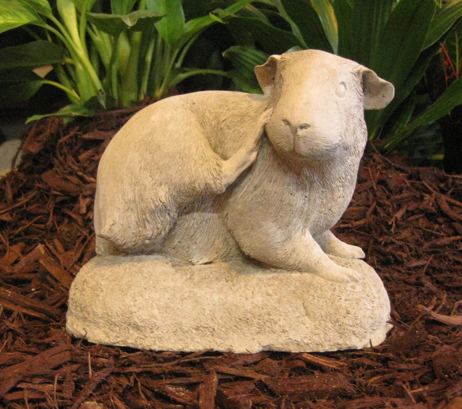 Concrete LITTLE GUINEA PIG Statue