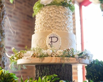 15" Wood Cake stand - Rustic Wedding cake stand - Home decor - Kitchen - Dining and serving - Centerpiece - Serving platter