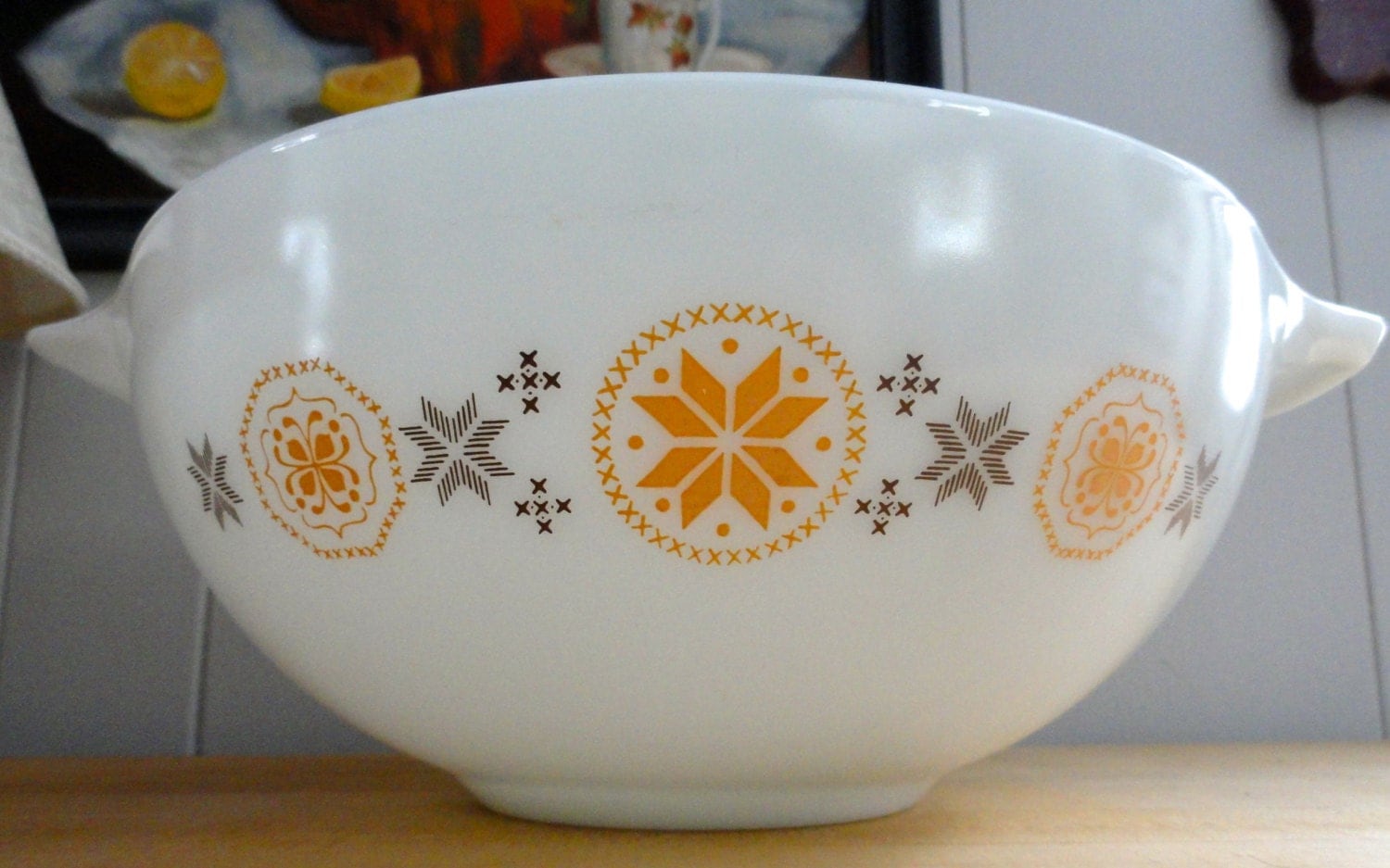 vintage-pyrex-mixing-bowl-extra-large-town-and-by-midnitemagnolia