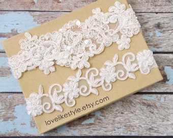 Light Ivory Pearl Beaded Lace Wedding Garter Set , Ivory Lace Garter Set, Toss Garter , Keepsake Garter / GT-44