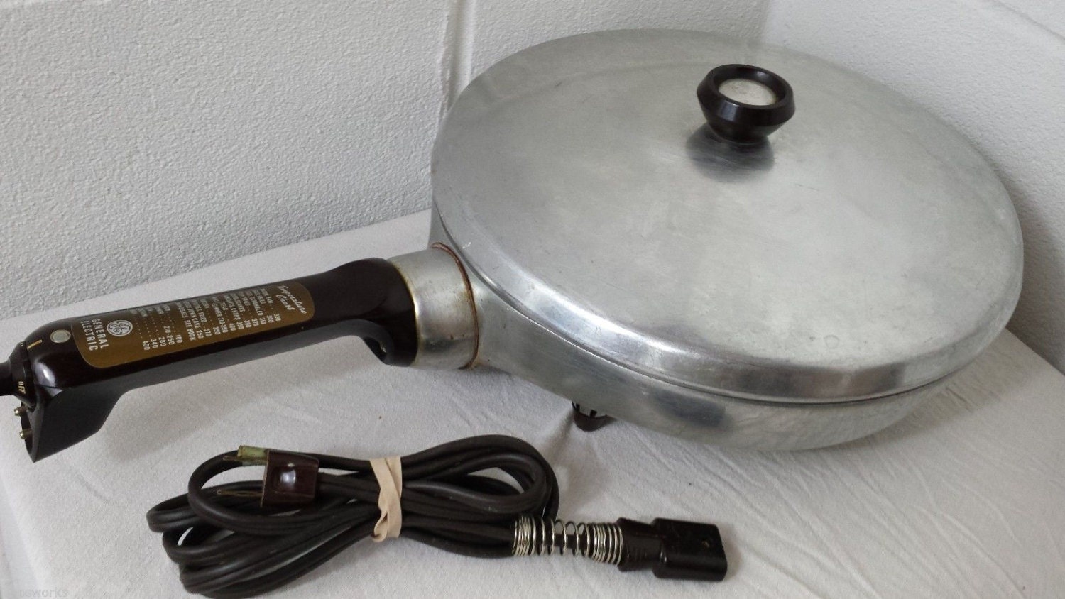 VINTAGE 1950s GE Electric Skillet General electric 10