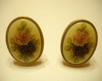 Vintage Rose Marie Clip Earrings (9849)