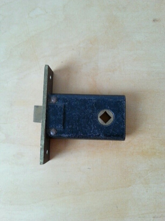 Door Knob Mechanism for use with older by