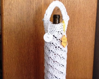 Blue & white polka dot flip flops by AngelCraftCrochet on Etsy