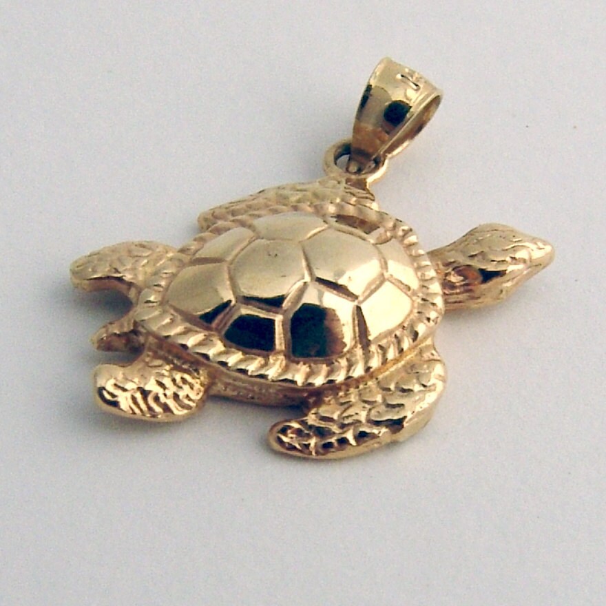 Turtle Pendant 14K Gold by BerrysGems on Etsy