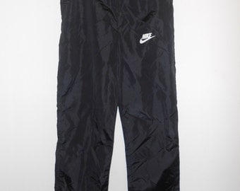 black nike windbreaker pants