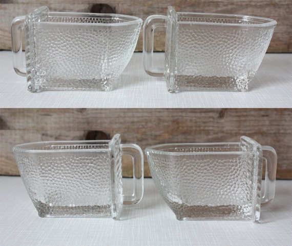 2 kleine Glasschütten / alte Gewürzschütten / Schütte