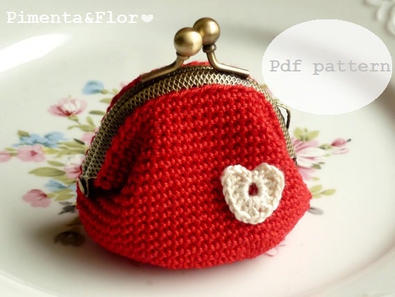 PATTERN: Small Heart Crochet Coin Purse N.7