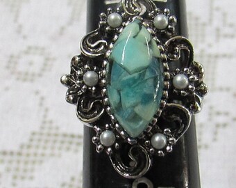 Vintage RARE MINT Isabella Sarah Coventry costume ring lucite and pearls adjustable