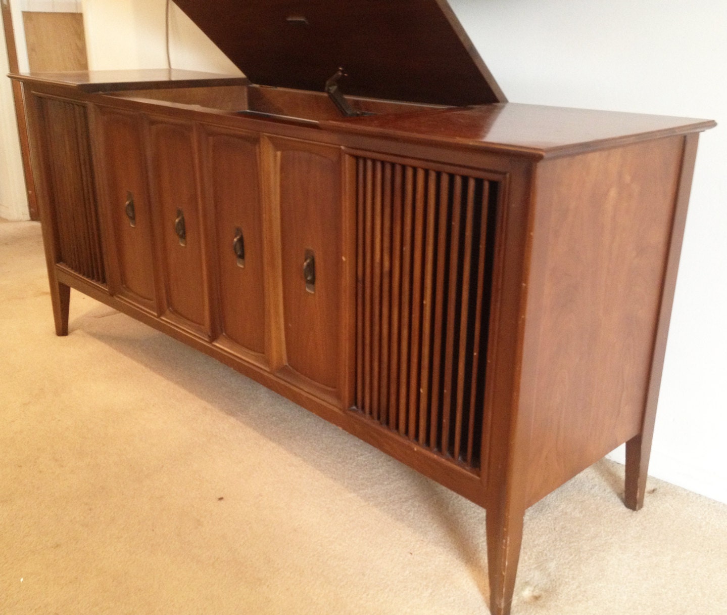 Mid Century Modern Stereo Console-1950s GRUNDIG / Mid ... (1439 x 1216 Pixel)