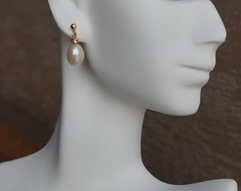Pearl earrings studs-Pearl earrings bridesmaid-Pearl diamond earrings-Pearl jewelry-Bridal earrings-Anniversary gift-birthday present