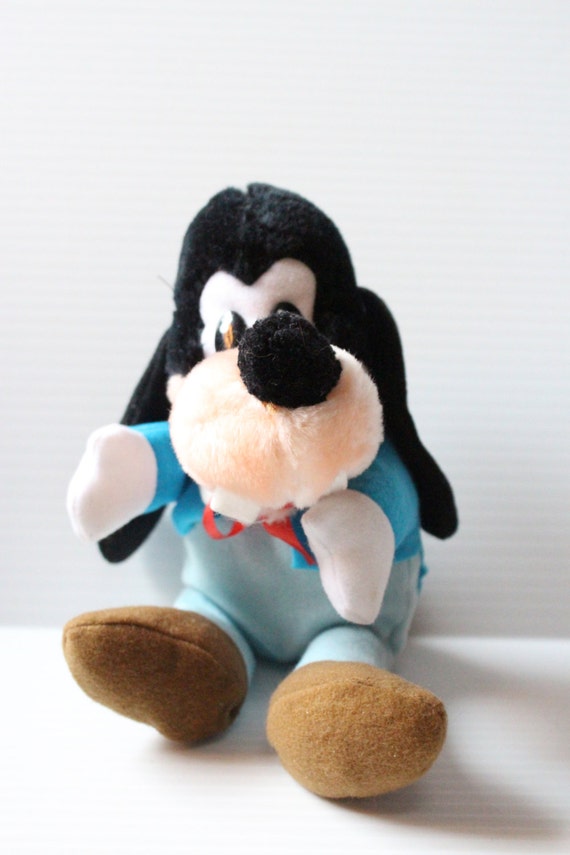 vintage goofy stuffed animal