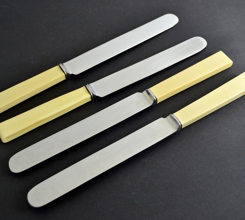 Set 4 Sheffield England Dinner Knives with Faux Bone Handles