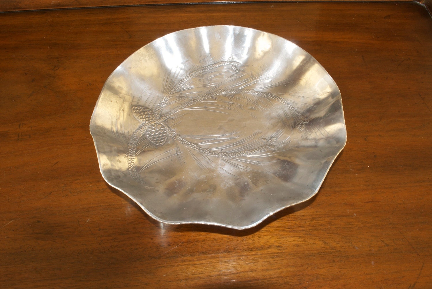 Vintage Hand Everlast hammered aluminum serving bowl from the