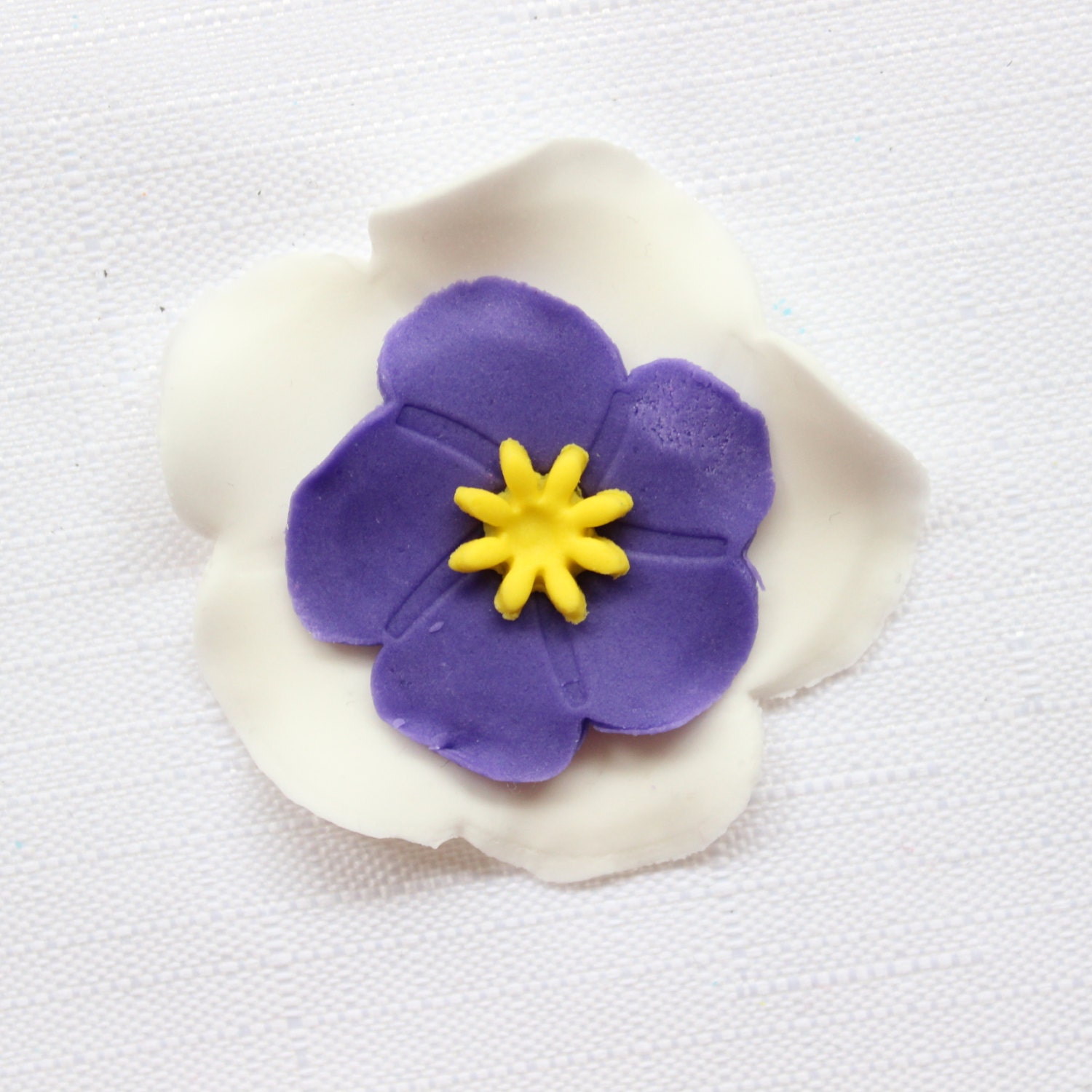 violet fondant flowers 12pcs violets edible fondant Flowers