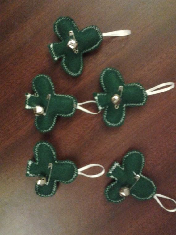 Set of 5 new handmade green shamrocks,  primitive St. Patrick's Day tree ornaments, decorations