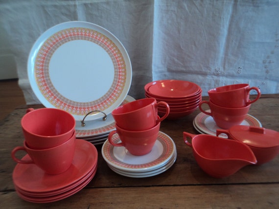 Lovely Vintage MELMAC DINNERWARE Set made by Melamine of