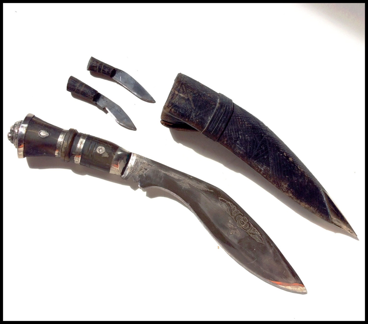 Khukuri Vintage Nepalese Knife Traditional by NaturaMachinata