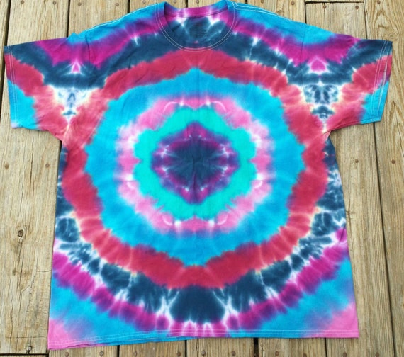 tie dye shirt bullseye