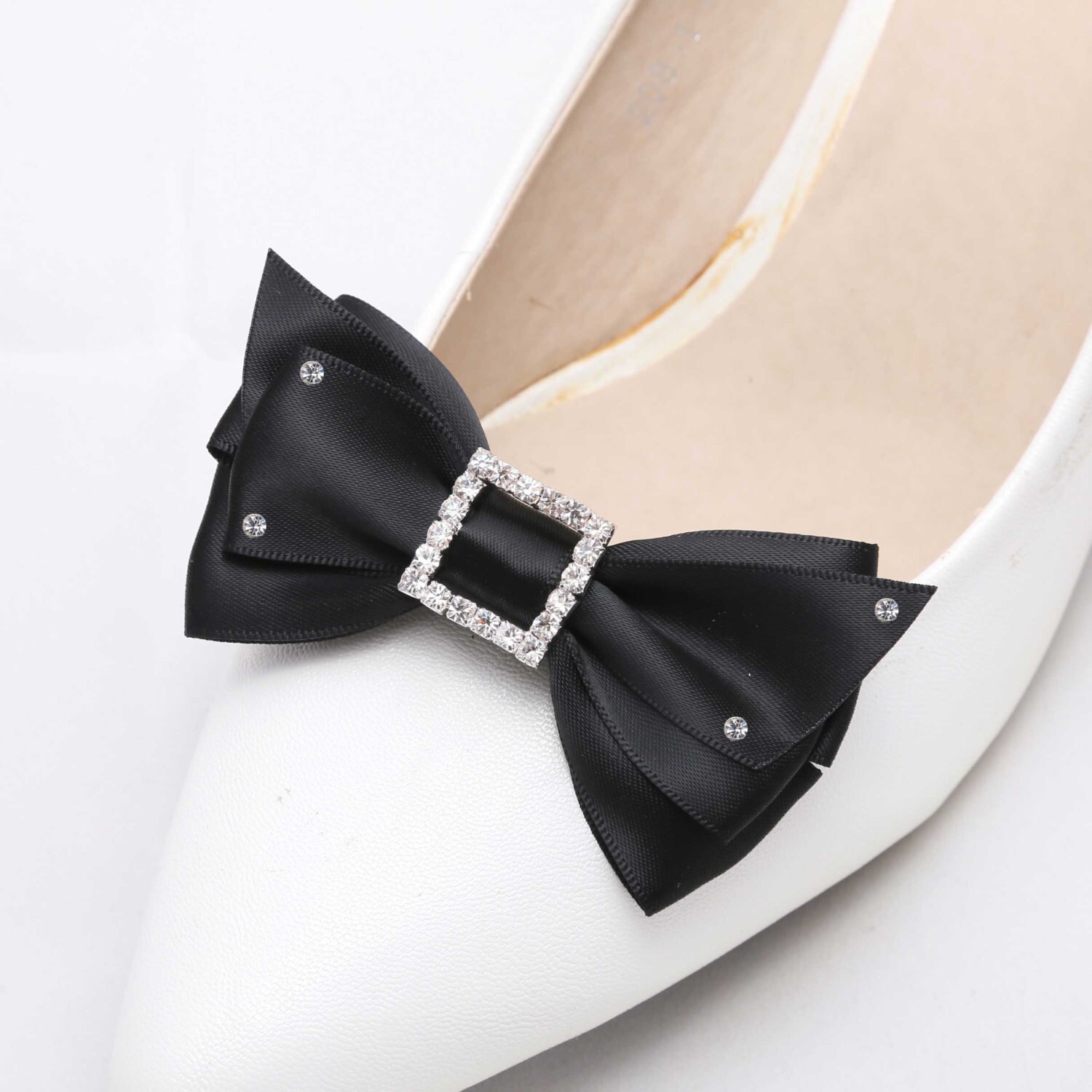 Set of 2 BlackIvory Bow Shoe Clips Ribbon Bow by sweetygarden
