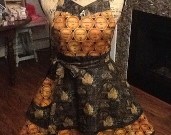 Beautiful Wine Barrels Two Tier Retro Apron