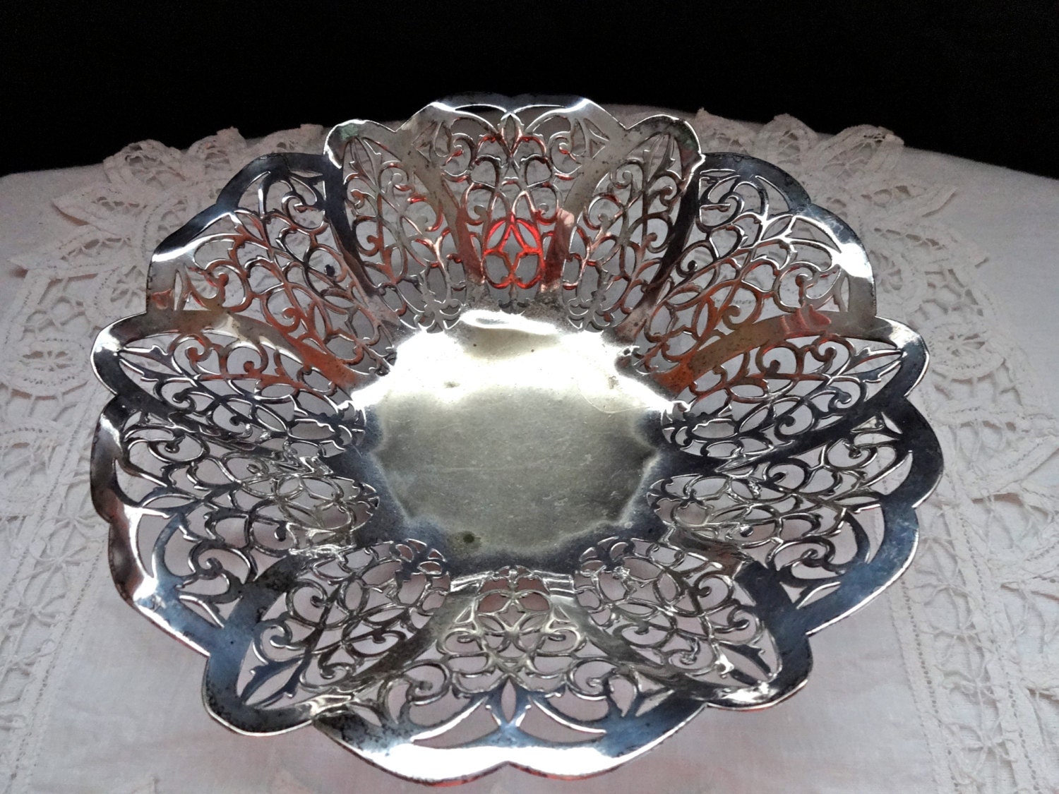 Intricate Vintage Silver Plated William Rodgers Three Footed Serving ...