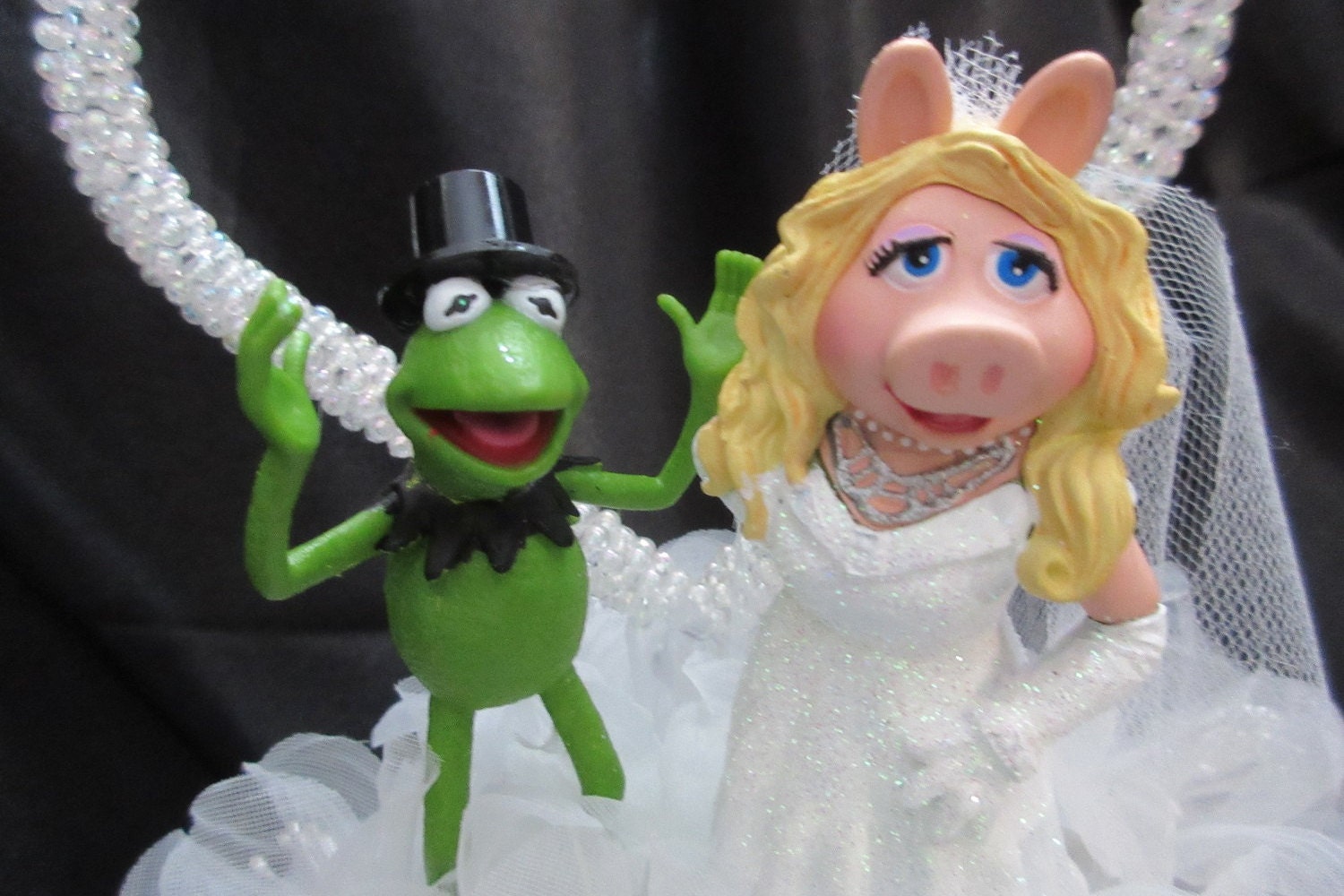 Miss Piggy and Kermit the frog Wedding Cake Topper
