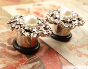 Plugs Gauges - Crystal Pearl Wedding Plugs - 2ga (6mm), 0ga (8mm), 00ga (10mm), 7/16" (11mm), 1/2" (12mm), 9/16" (14mm)