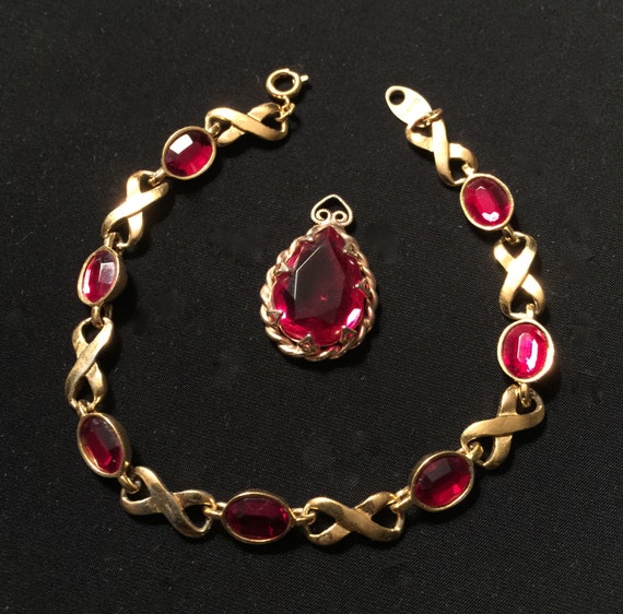 Vintage Ruby Costume Jewelry VGO956