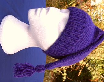 Hand knit Canadian Voyageur style hat. Reenactment hat. Handknit hat. Men's knit hat. Purple hat. Hat with tassel. Unusual quirky hat