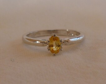 lemon drop yellow 5mm x 3mm oval cut sapphire sterling silver ring size 4.5