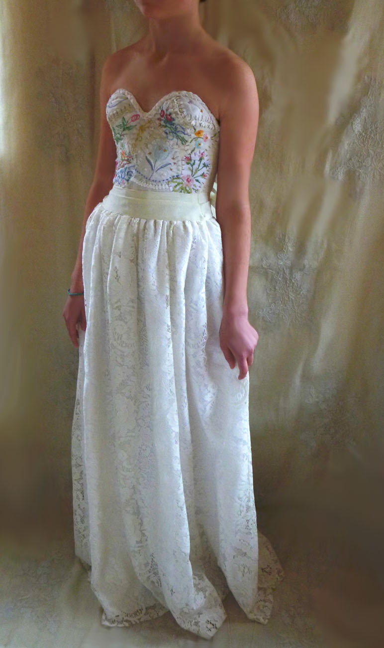 bustier bridal gown