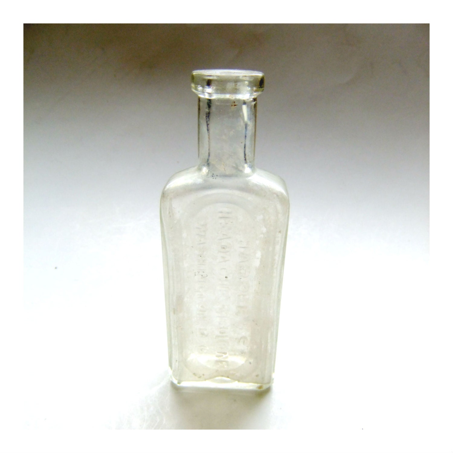 Dating antique medicine bottles-in-Wenhouquite