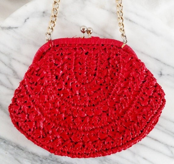 Vintage Red Straw Kiss Lock Clutch and Gold Chain