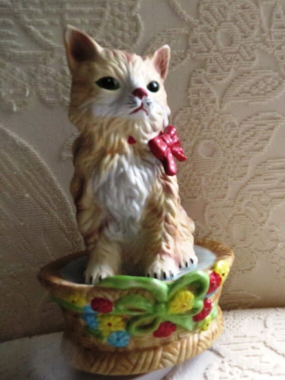 musical cat figurines