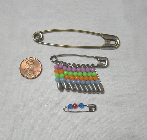 Sweet 1980s Friendship Beaded Safety Pin Set by VictorianWardrobe