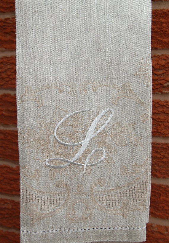 Embroidered Monogrammed Linen Guest Towels 100 by MGmaison