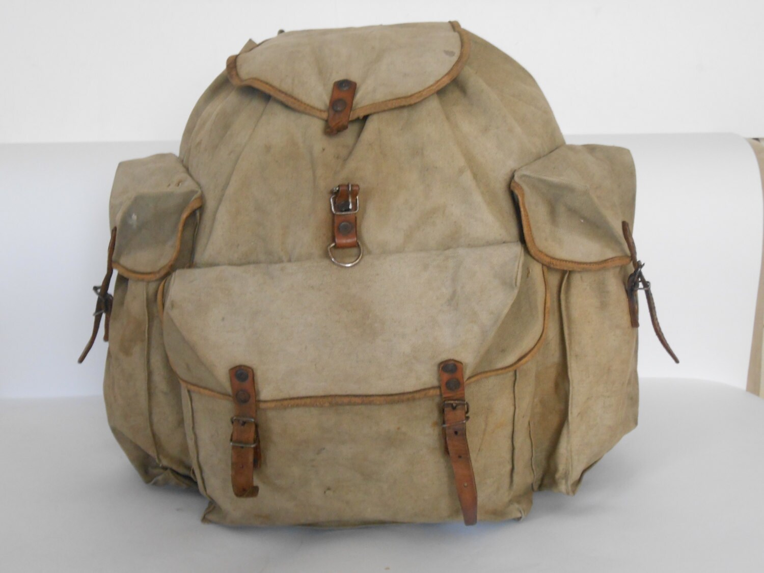 Vintage military canvas backpack Distressed washed by Kavalvintage